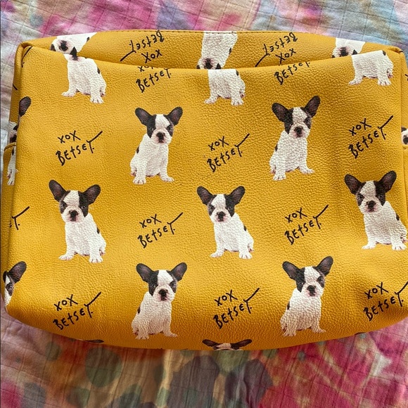 Betsey Johnson Dog Boston Terrier LARGE Wristlet/Purse - Picture 5 of 17